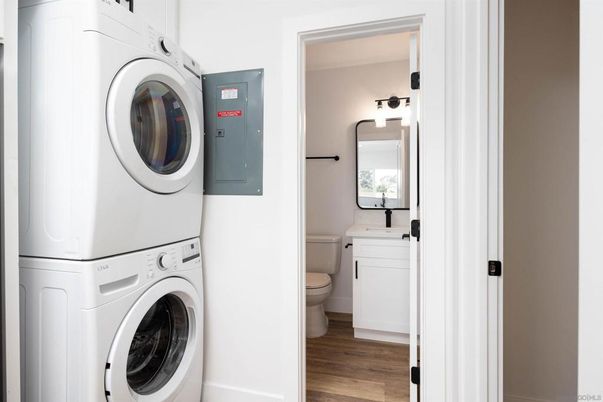 Bathroom, Interior, Utility Closets, Washer, Wood Texture Flooring