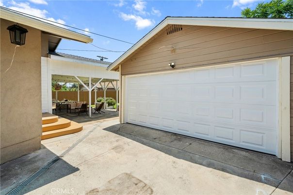 Detached Garage, Exterior