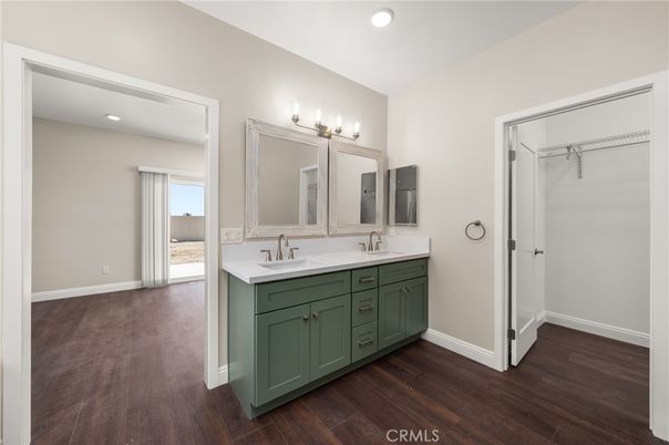 Bathroom, Interior, Recessed Lighting, Walk-in Closets, Wood Texture Flooring