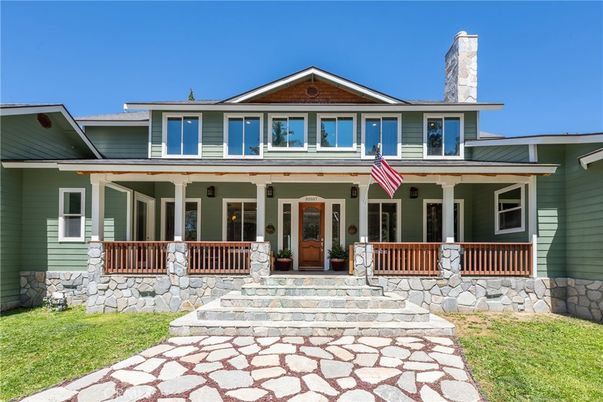 Exterior, Facade, American Craftsman