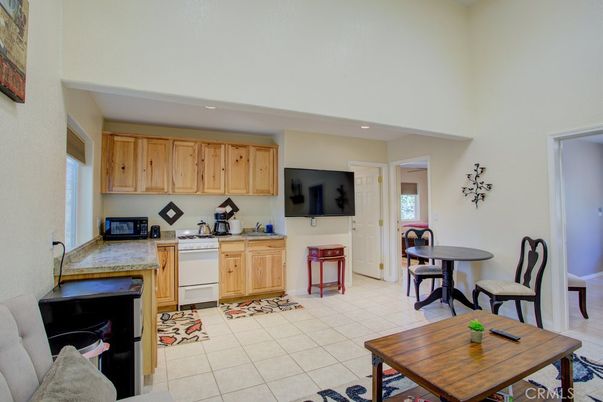 Dining room, Interior, Kitchen, Recessed Lighting