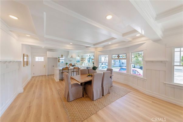 Dining room, Interior, Kitchen, Recessed Lighting, Wood Texture Flooring