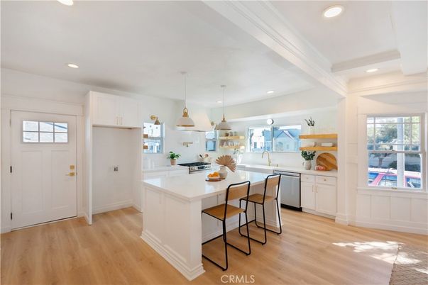 Interior, Kitchen, Pendant Lights, Recessed Lighting, Wood Texture Flooring
