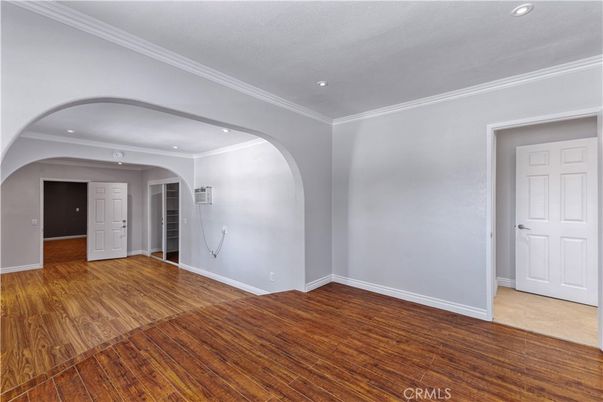 Empty room, Interior, Recessed Lighting, Wood Texture Flooring