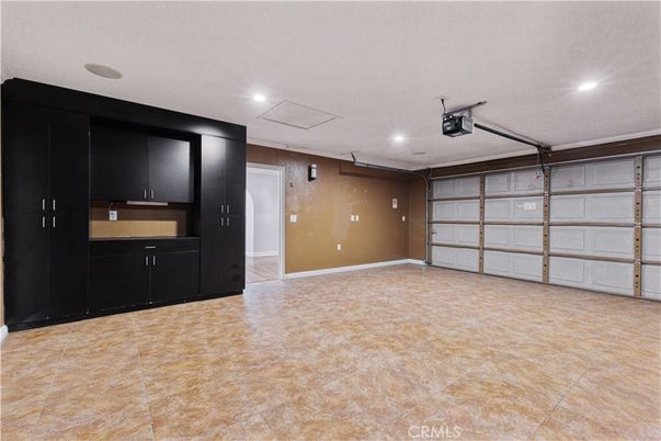Garage, Interior, Recessed Lighting