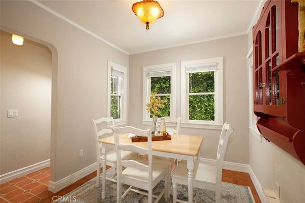 Dining room, Interior