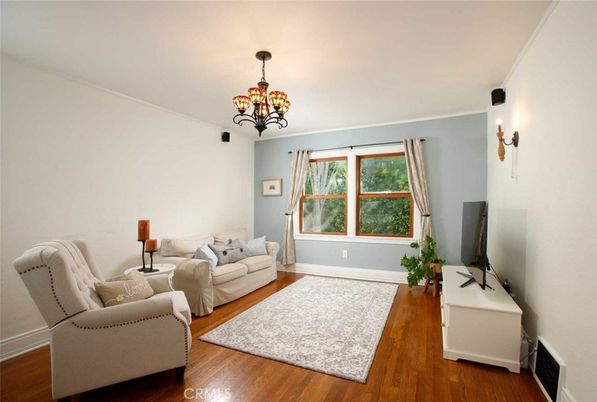 Chandelier, Interior, Living room, Wood Texture Flooring