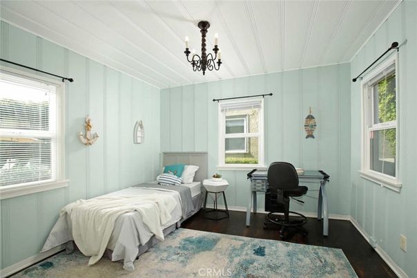 Bedroom, Chandelier, Home Office, Interior, Wood Texture Flooring