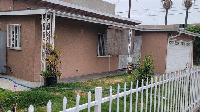 Backyard, Detached Garage, Exterior