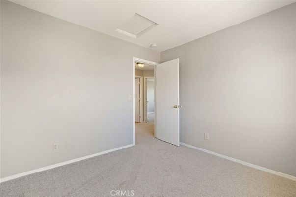 Empty room, Interior