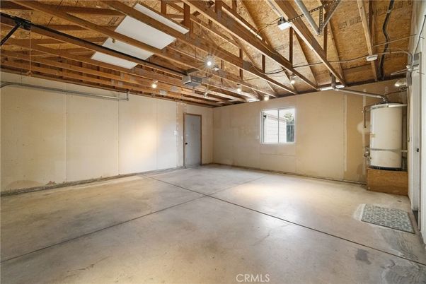 Empty room, Interior, Wooden Beams