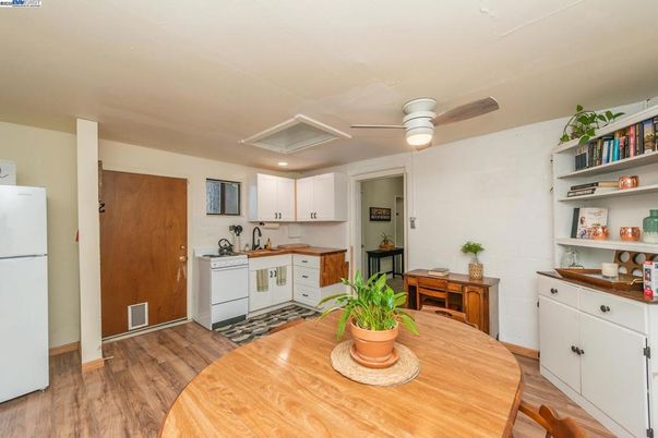 Interior, Kitchen, Recessed Lighting, Wood Texture Flooring