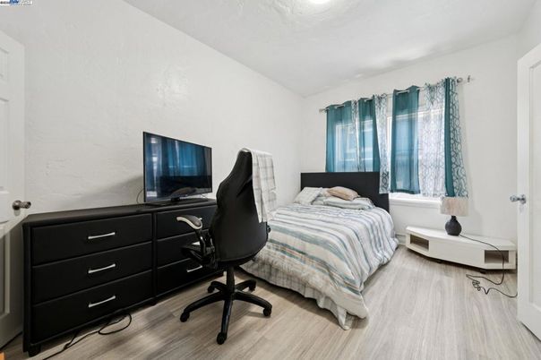 Bedroom, Home Office, Interior, Wood Texture Flooring