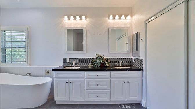 Bathroom, Dual Sink Vanities, Free Standing Baths, Interior
