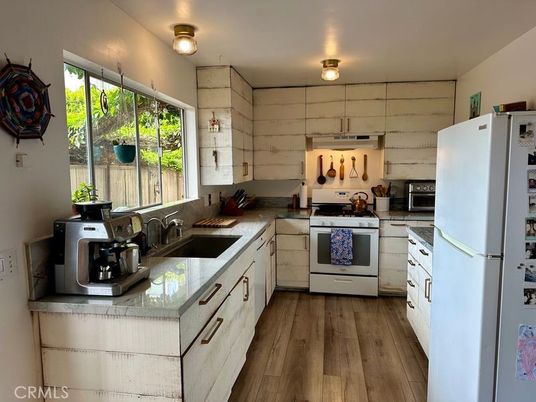 Interior, Kitchen, Wood Texture Flooring