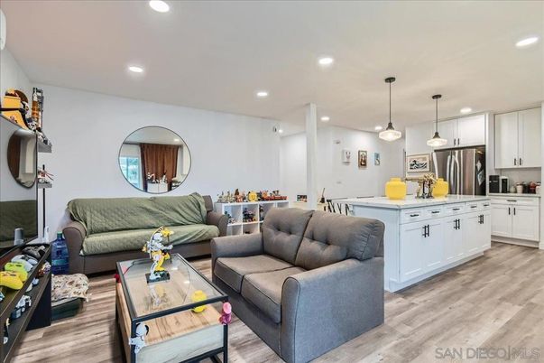 Interior, Kitchen, Living room, Pendant Lights, Recessed Lighting, Stainless Steel Appliances, Wood Texture Flooring