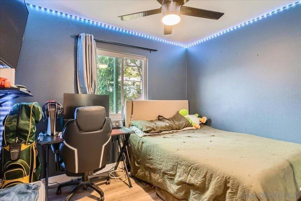 Bedroom, Home Office, Interior, Wood Texture Flooring