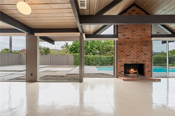 Exterior, Fireplace, Pool