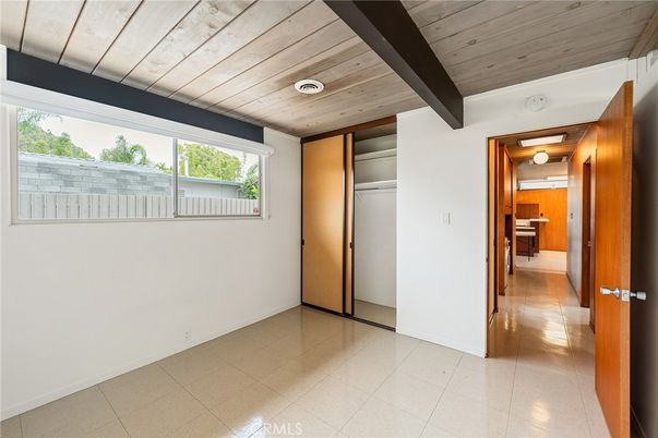 Empty room, Interior, Recessed Lighting, Wooden Beams, Wooden Ceilings, Wooden Walls