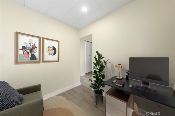 Home Office, Interior, Recessed Lighting, Wood Texture Flooring