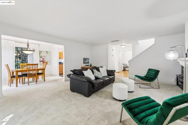 Dining room, Interior, Living room, Pendant Lights