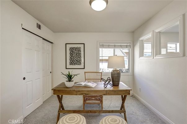 Home Office, Interior