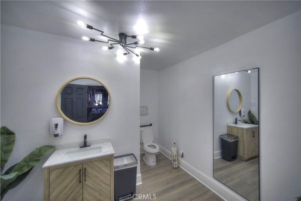Bathroom, Dual Sink Vanities, Interior, Wood Texture Flooring