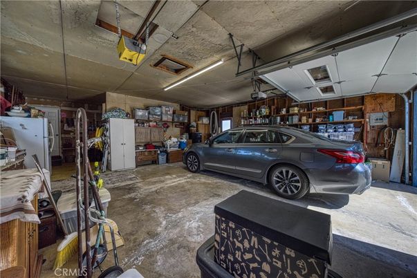Garage, Interior
