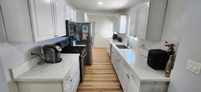 Interior, Kitchen, Recessed Lighting, Wood Texture Flooring