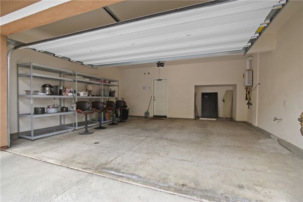 Garage, Interior
