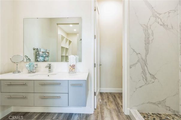 Bathroom, Interior, Marble Walls, Recessed Lighting, Wood Texture Flooring