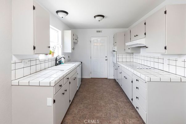 Interior, Kitchen, Tile Countertops