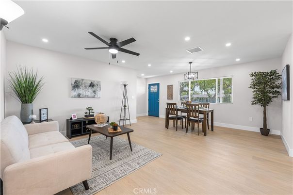 Dining room, Interior, Living room, Pendant Lights, Recessed Lighting, Wood Texture Flooring