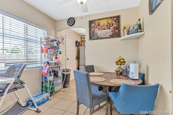 Dining room, Interior