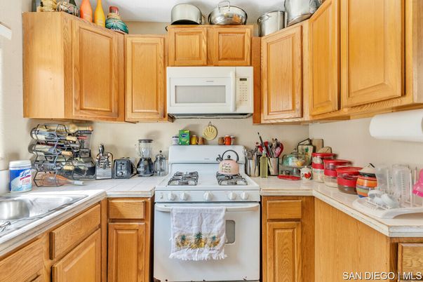 Interior, Kitchen, Tile Countertops