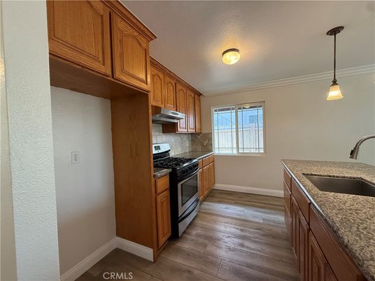 Interior, Kitchen, Pendant Lights, Wood Texture Flooring