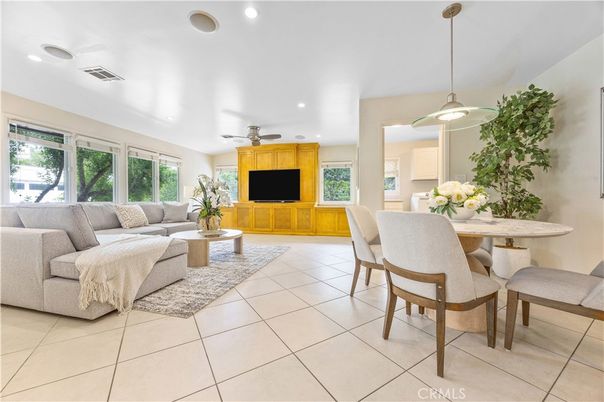 Dining room, Interior, Living room, Pendant Lights, Recessed Lighting