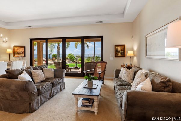 Interior, Living room, Water