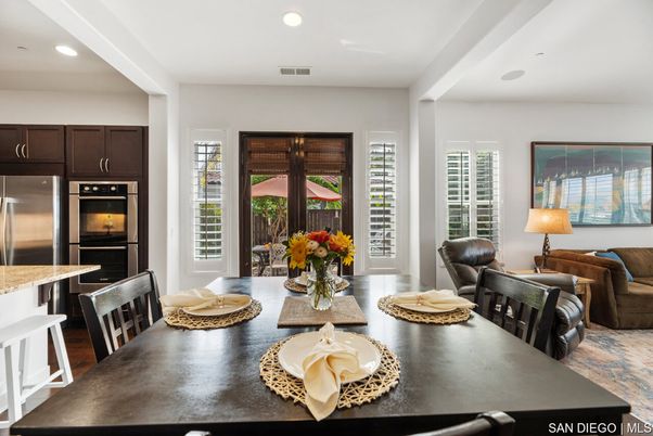 Dining room, Interior, Kitchen, Recessed Lighting, Stainless Steel Appliances