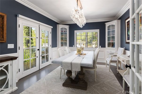Chandelier, Dining room, Interior, Wood Texture Flooring