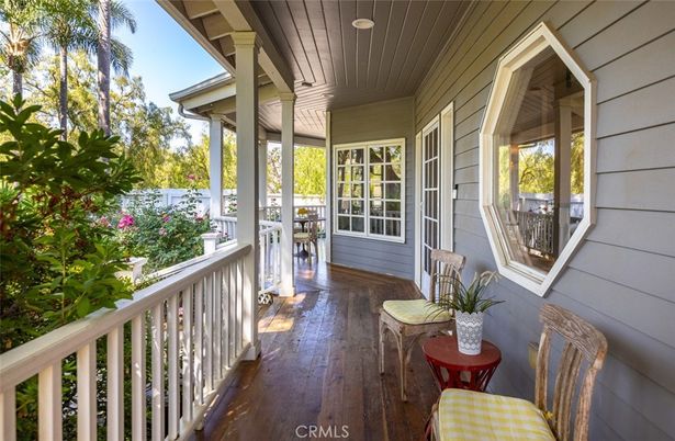 Exterior, Wood Texture Flooring