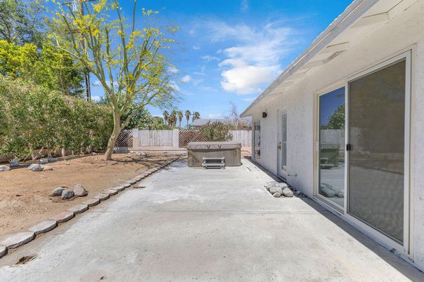Backyard, Exterior, Hot Tub