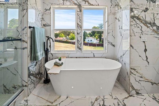 Bathroom, Free Standing Baths, Interior, Marble, Marble Walls