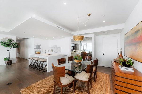Chandelier, Dining room, Interior, Kitchen, Pendant Lights, Recessed Lighting, Wood Texture Flooring