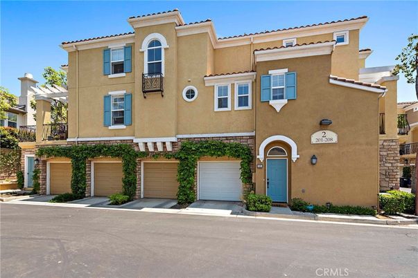 Attached, Exterior, Facade, Mediterranean