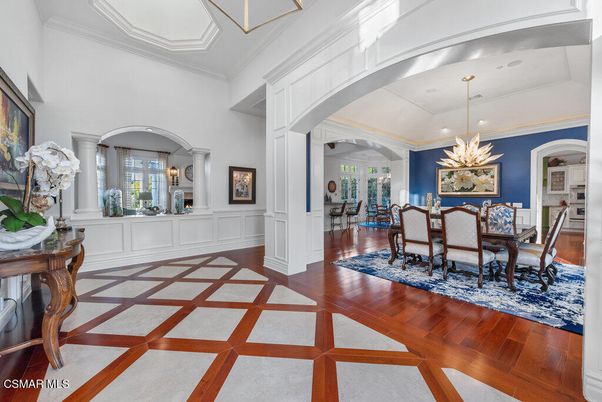 Dining room, Interior, Pendant Lights, Recessed Lighting, Wood Texture Flooring