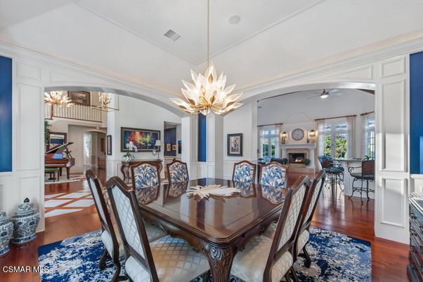 Chandelier, Dining room, Fireplace, Interior, Piano, Wood Texture Flooring