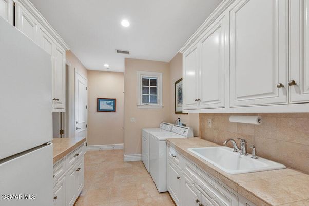 Interior, Recessed Lighting, Washer