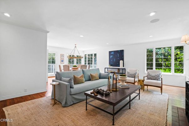 Dining room, Interior, Living room, Pendant Lights, Recessed Lighting, Wood Texture Flooring
