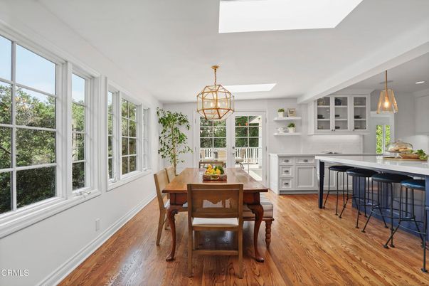 Chandelier, Dining room, Interior, Kitchen, Pendant Lights, Wood Texture Flooring